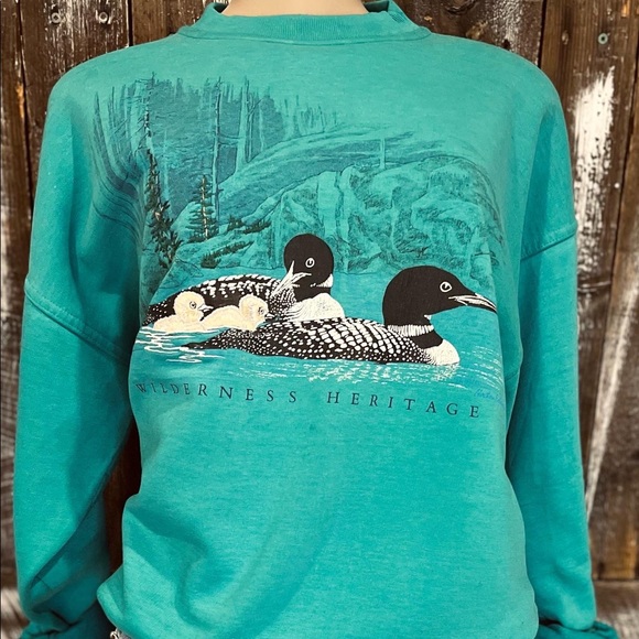 SOLD!Northern Reflections Sweatshirt - Picture 5 of 5
